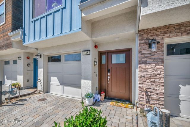 585 Logan Jacob Lane, Reno, NV 89503