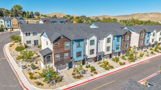 585 Logan Jacob Lane, Reno, NV 89503