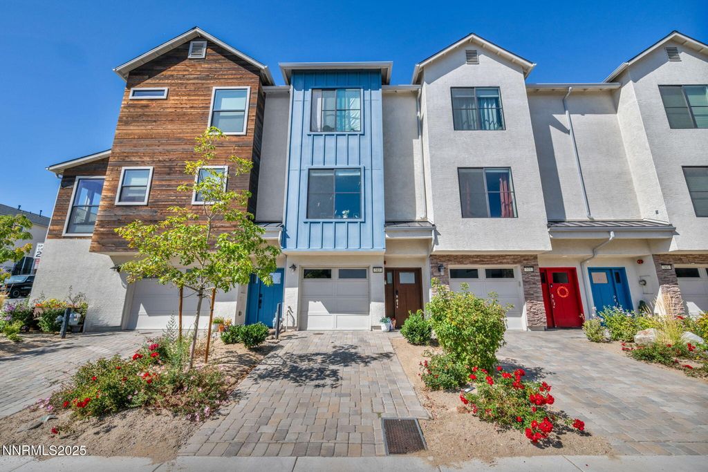 585 Logan Jacob Lane, Reno, NV 89503
