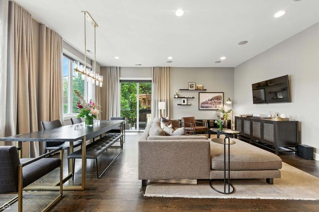 1312 W Madison Street 3A, Chicago, IL 60607