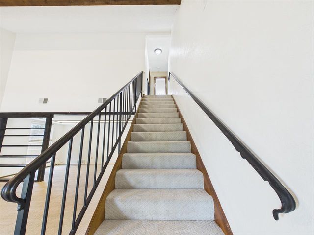 4701 NE MacArthur Circle, Lawton, OK 73507