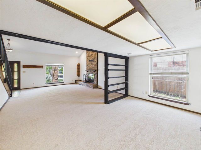 4701 NE MacArthur Circle, Lawton, OK 73507