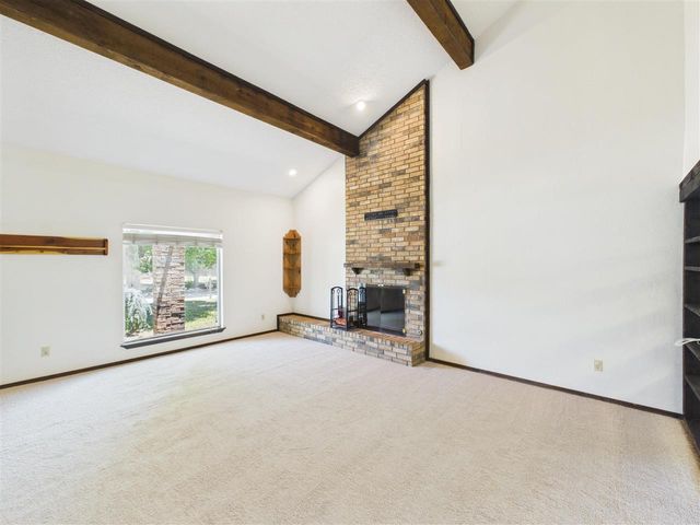 4701 NE MacArthur Circle, Lawton, OK 73507