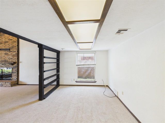 4701 NE MacArthur Circle, Lawton, OK 73507