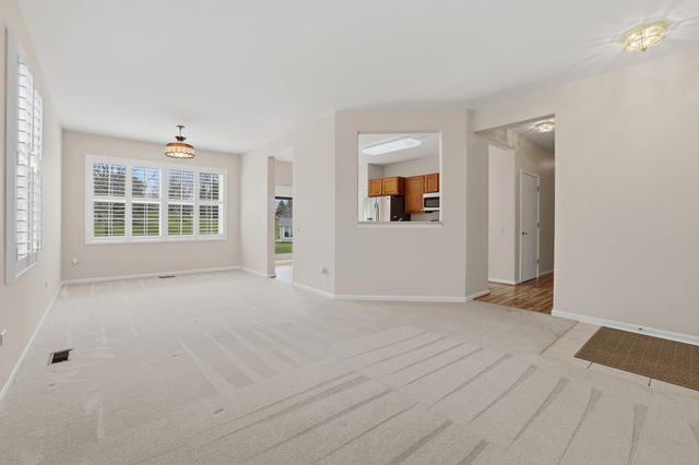 12175 Quail Ridge Drive 12175, Huntley, IL 60142