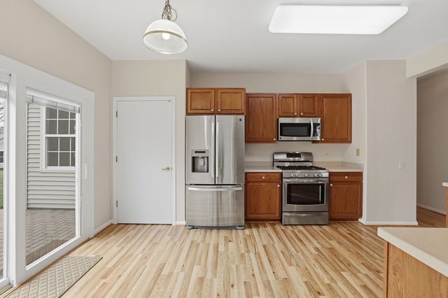 12175 Quail Ridge Drive 12175, Huntley, IL 60142