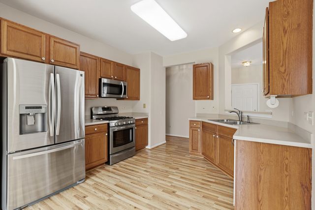 12175 Quail Ridge Drive 12175, Huntley, IL 60142