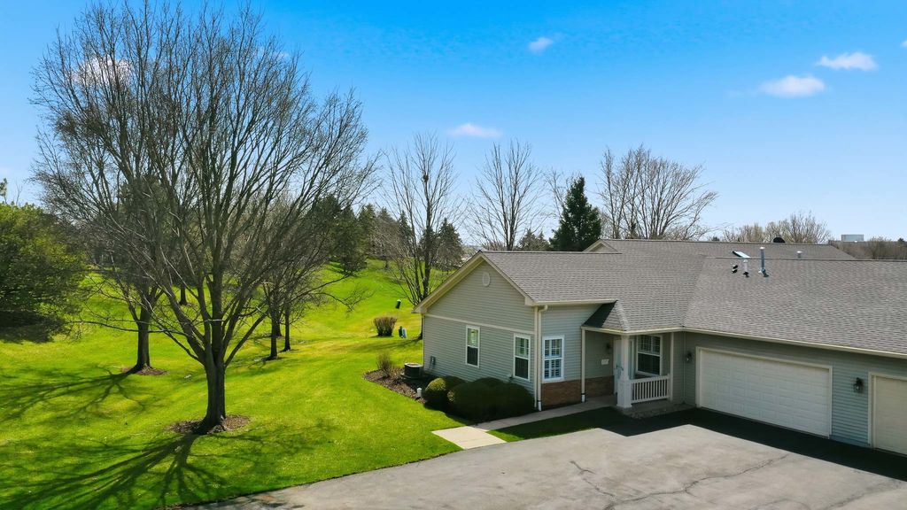 12175 Quail Ridge Drive 12175, Huntley, IL 60142