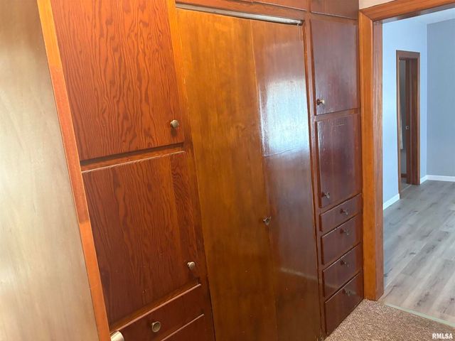 504 MULBERRY Street, Carterville, IL 62918