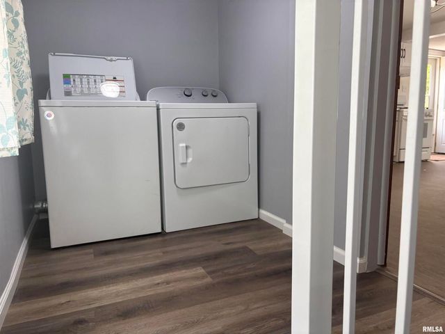 504 MULBERRY Street, Carterville, IL 62918