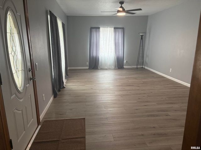 504 MULBERRY Street, Carterville, IL 62918