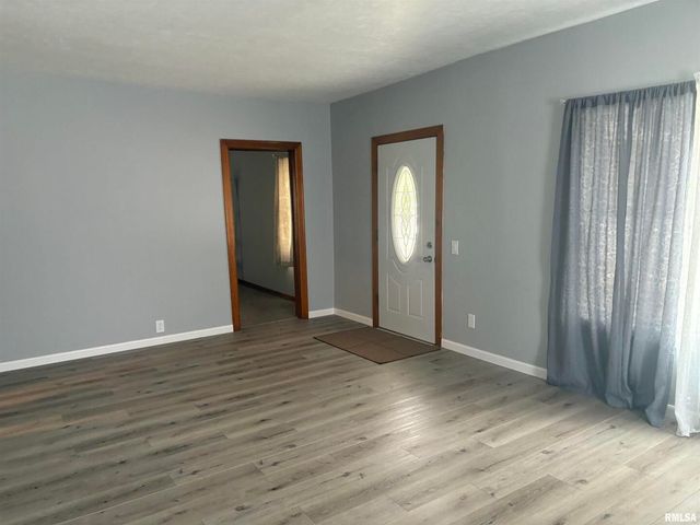 504 MULBERRY Street, Carterville, IL 62918