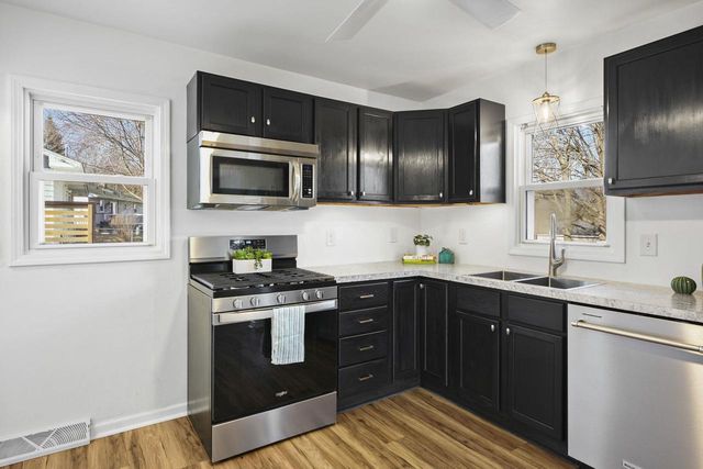 1517 Arizona Pass, Madison, WI 53704