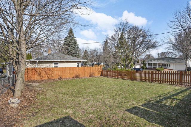 1517 Arizona Pass, Madison, WI 53704