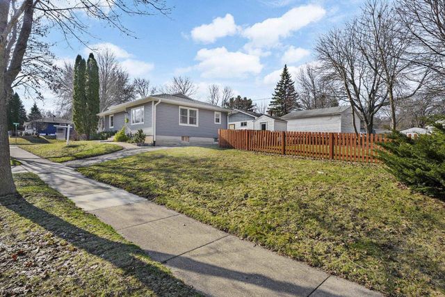 1517 Arizona Pass, Madison, WI 53704