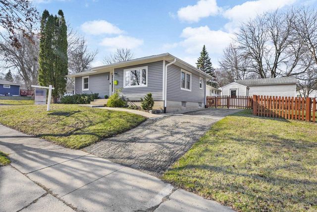 1517 Arizona Pass, Madison, WI 53704