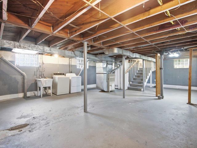 179 S Francis Street, Pontiac, MI 48342