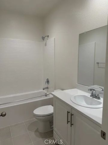 2420 E. Lincoln Avenue 3, Anaheim, CA 92806