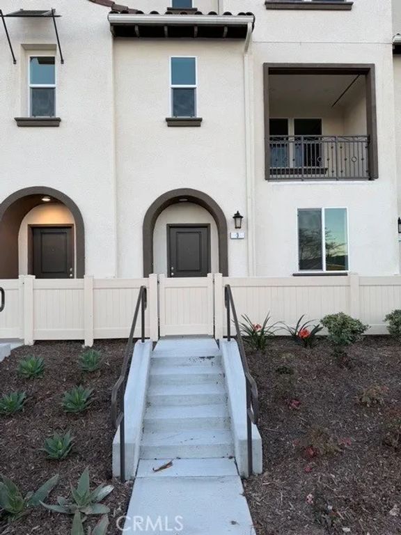 2420 E. Lincoln Avenue 3, Anaheim, CA 92806