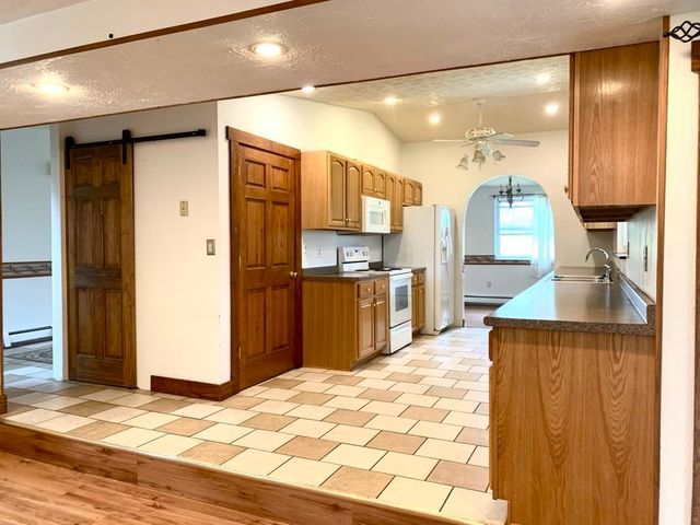 840 LANSBERRY COURT, Somerset Boro, PA 15501