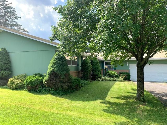 840 LANSBERRY COURT, Somerset Boro, PA 15501