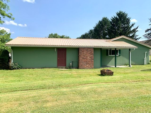 840 LANSBERRY COURT, Somerset Boro, PA 15501