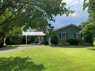 840 LANSBERRY COURT, Somerset Boro, PA 15501