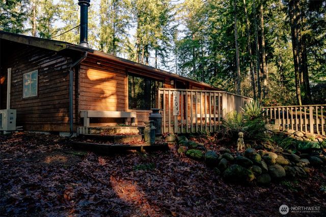 22044 Clear Lake Boulevard SE, Yelm, WA 98597