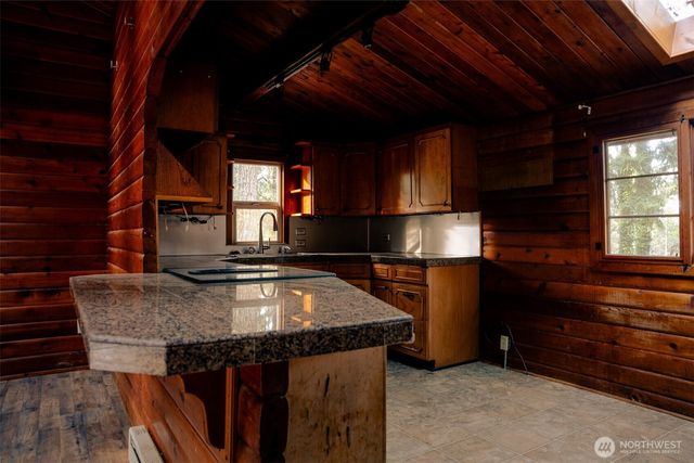 22044 Clear Lake Boulevard SE, Yelm, WA 98597