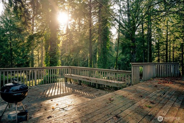 22044 Clear Lake Boulevard SE, Yelm, WA 98597