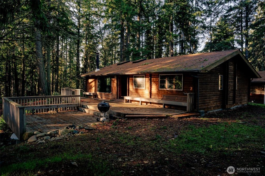 22044 Clear Lake Boulevard SE, Yelm, WA 98597