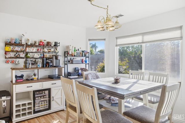 6507 Tulocay Court, Bakersfield, CA 93312