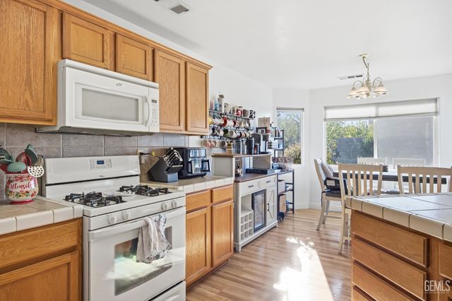 6507 Tulocay Court, Bakersfield, CA 93312