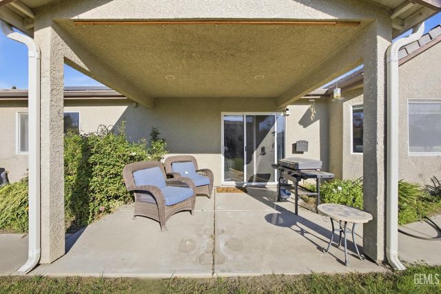 6507 Tulocay Court, Bakersfield, CA 93312