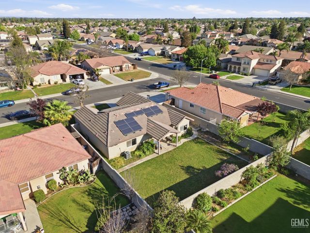 6507 Tulocay Court, Bakersfield, CA 93312