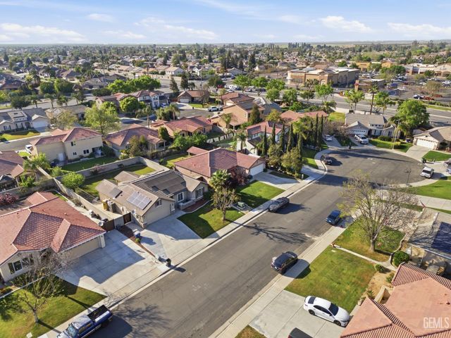 6507 Tulocay Court, Bakersfield, CA 93312