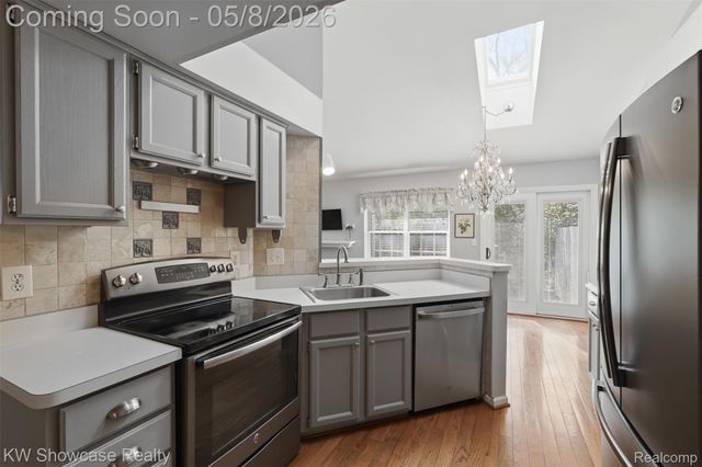 1021 Willowood Court Court, Fenton, MI 48430