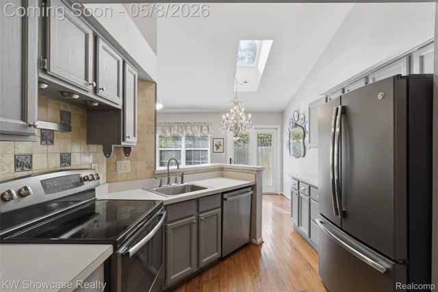 1021 Willowood Court Court, Fenton, MI 48430