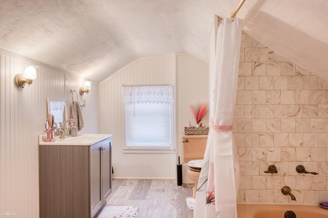 701 N Pine Street, Owosso, MI 48867