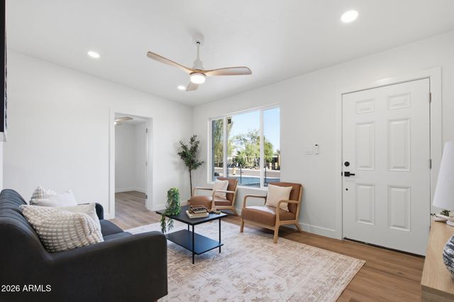 1204 W BROWN Street, Phoenix, AZ 85021