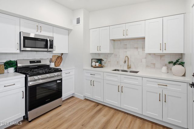 1204 W BROWN Street, Phoenix, AZ 85021