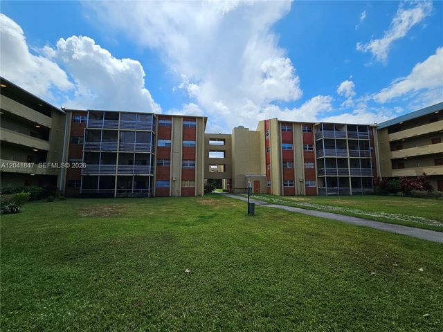 3600 NW 21st Street 103, Lauderdale Lakes, FL 33311