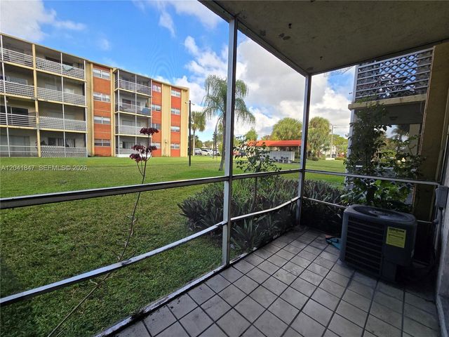 3600 NW 21st Street 103, Lauderdale Lakes, FL 33311