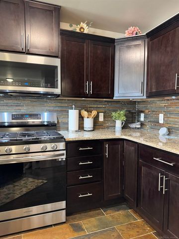 8449 Williamstown Drive, Shelby Twp, MI 48316