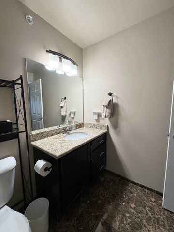 8449 Williamstown Drive, Shelby Twp, MI 48316