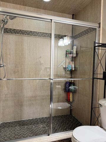 8449 Williamstown Drive, Shelby Twp, MI 48316