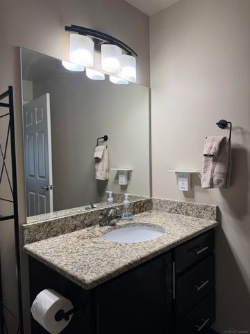 8449 Williamstown Drive, Shelby Twp, MI 48316