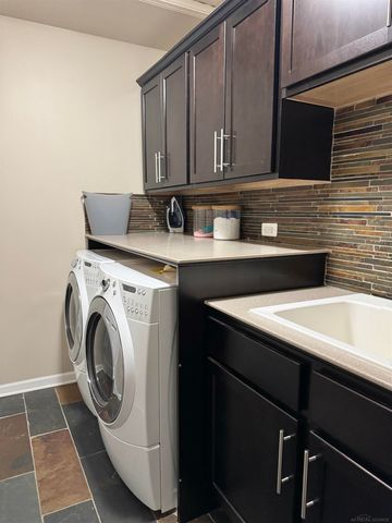 8449 Williamstown Drive, Shelby Twp, MI 48316