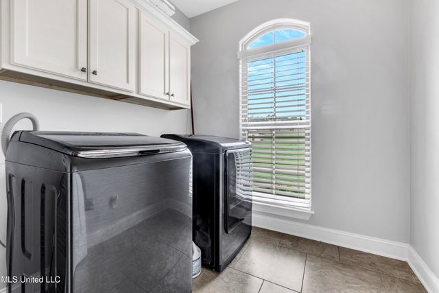 10515 S Long Bridge Road, Olive Branch, MS 38654
