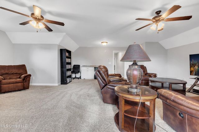 10515 S Long Bridge Road, Olive Branch, MS 38654